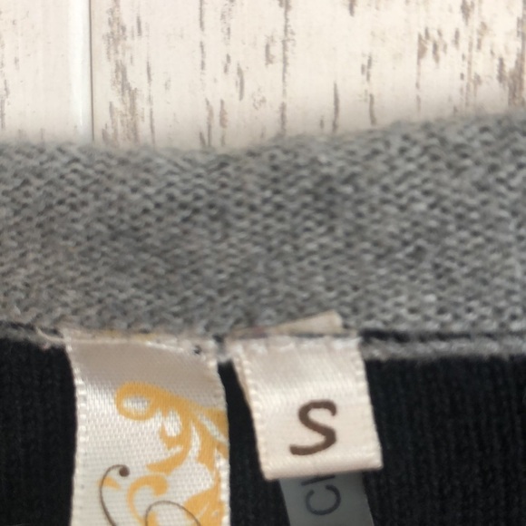 Andree Stripe SharkBite Sweater | SIZE S - Picture 3 of 5